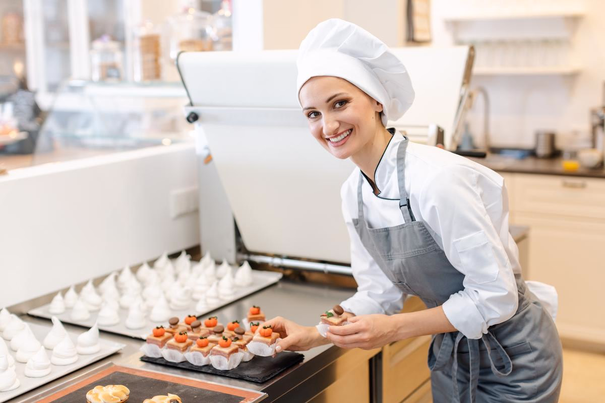Certificate IV in
Patisserie SIT40721